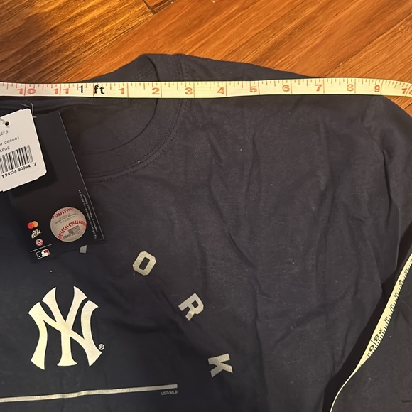 NWT Authentic NY Yankees Men’s T Shirt - Picture 4 of 5